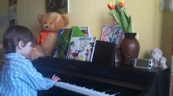 lekcje gry na pianinie